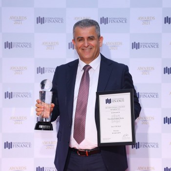 جائزتي "أفضل بنك إسلامي" و "أفضل بنك في مجال المسؤولية المجتمعية" في فلسطين عن العام 2021.